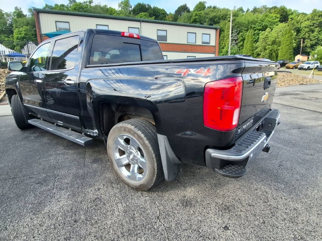 Used 2018 Chevrolet Silverado 1500 LTZ w/ Sport Package AWD/4WD image 5