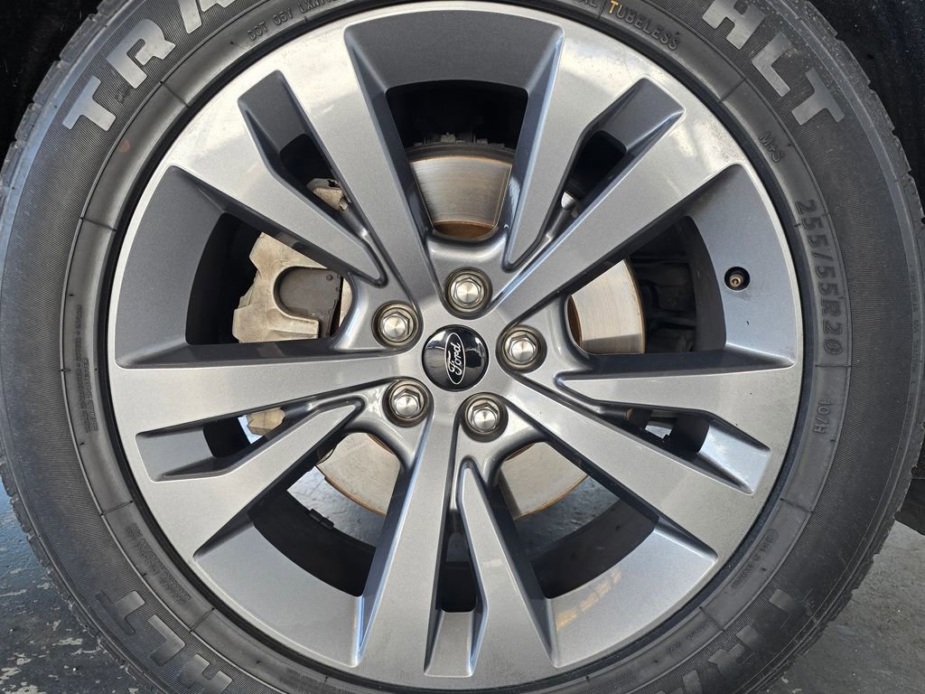 Used 2021 Ford Explorer XLT image 61