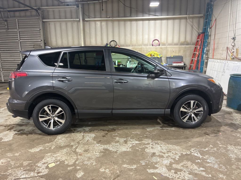 Used 2018 Toyota RAV4 XLE w/ All Weather Liner Package image 3