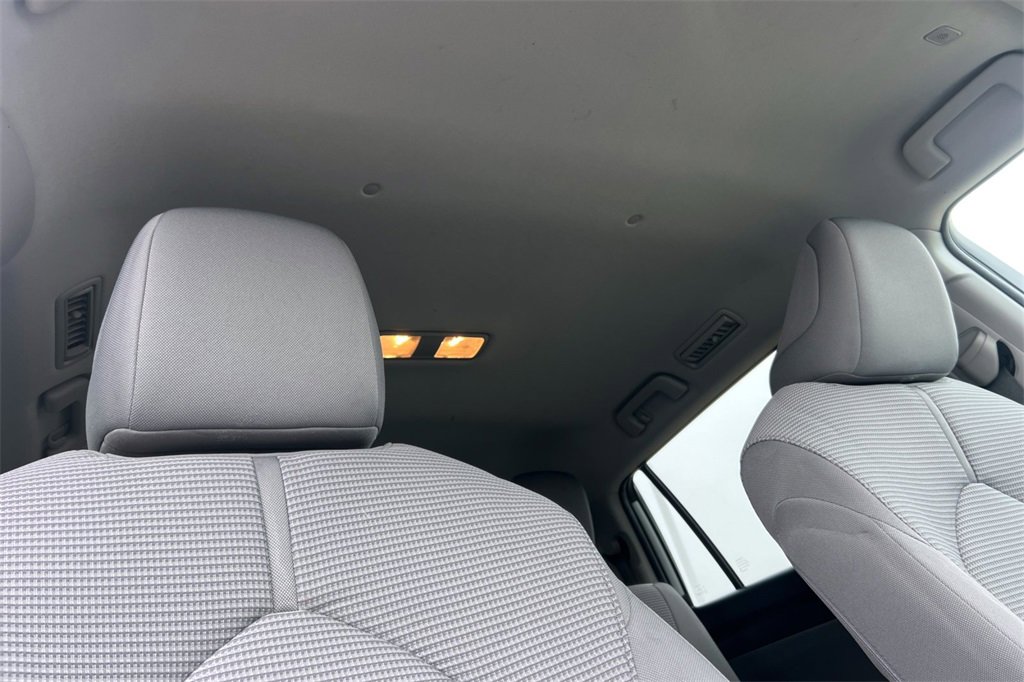 Certified 2023 Toyota Highlander L image 19