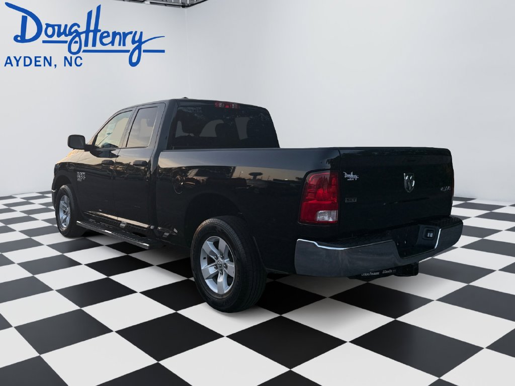 Used 2024 RAM 1500 Classic SLT AWD/4WD image 3