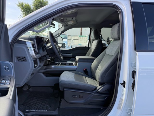 New 2026 Ford F550 4x4 Crew Cab w/ XLT Value Package image 19