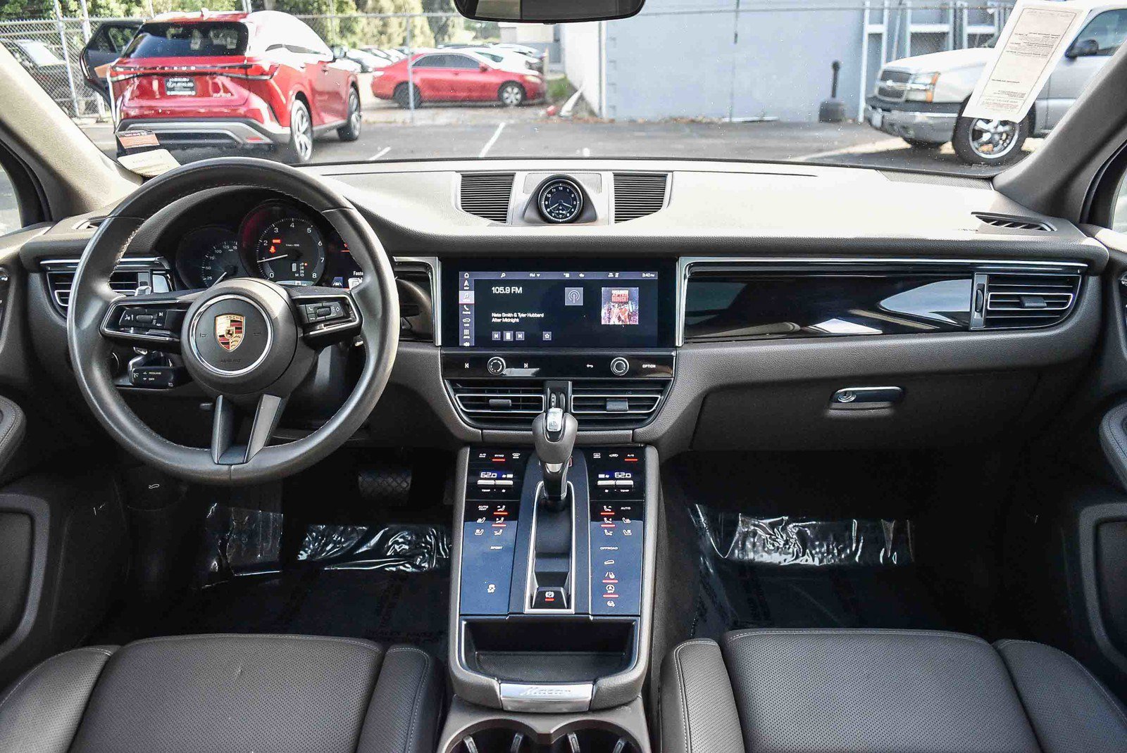 Used 2022 Porsche Macan image 12