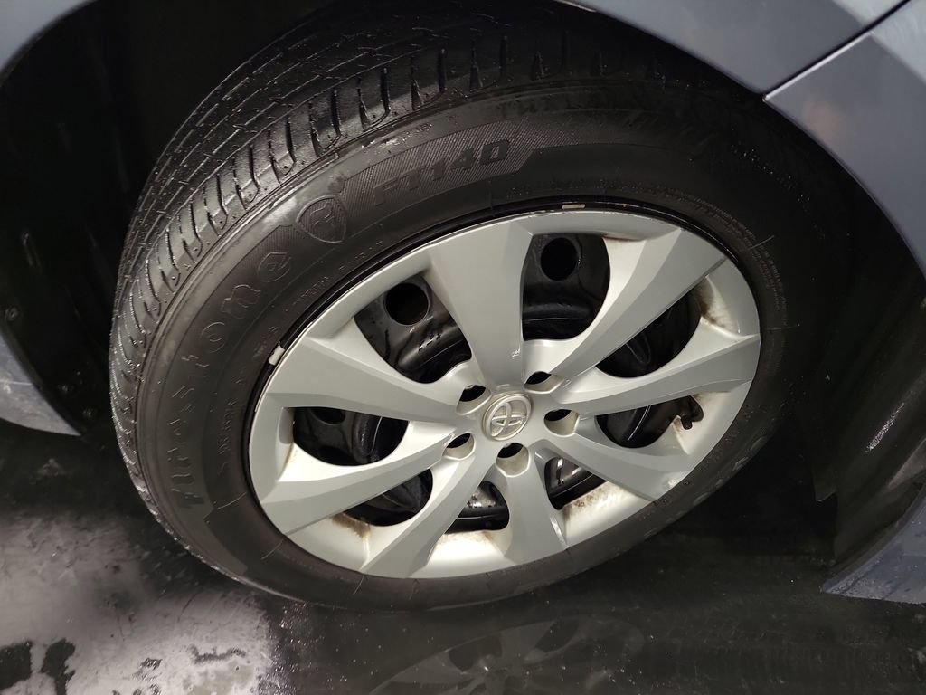 Used 2024 Toyota Corolla LE FWD image 10