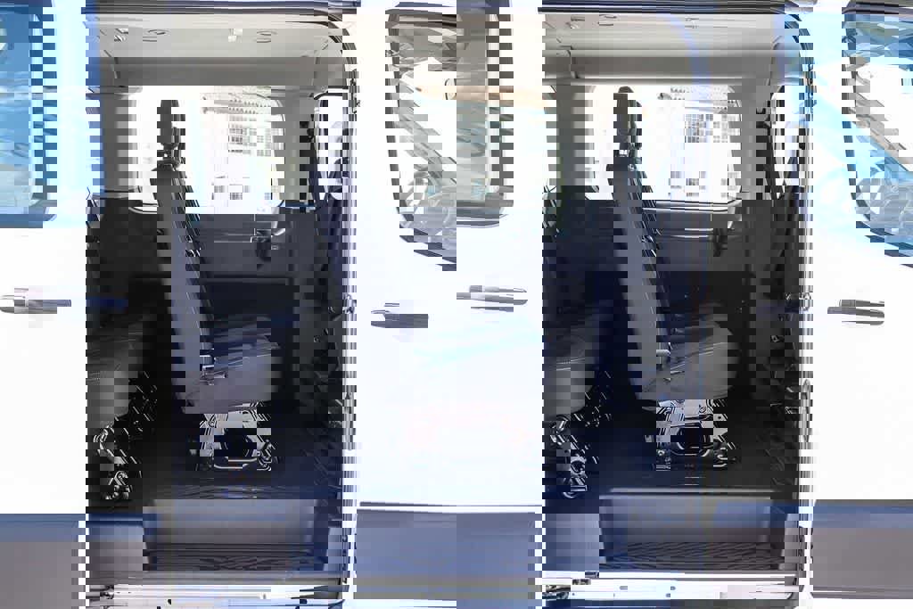 Used 2023 Ford Transit 350 XL image 19