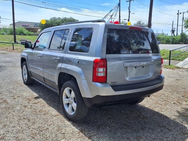 Used 2016 Jeep Patriot Latitude FWD image 5