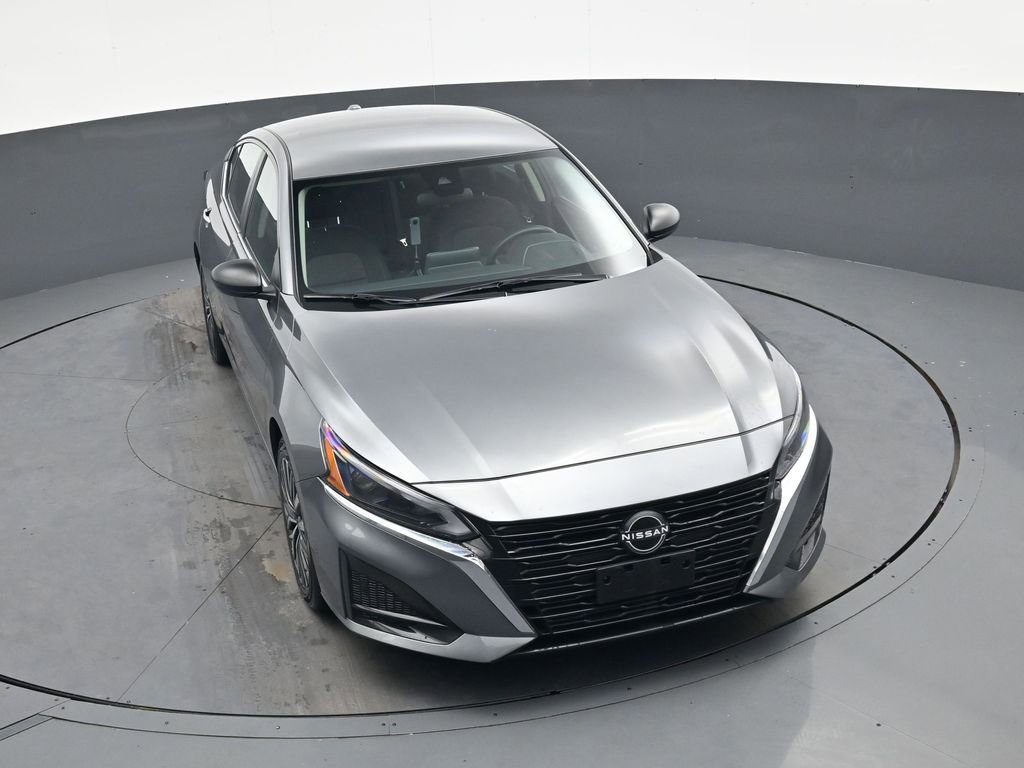 Used 2024 Nissan Altima 2.5 SV image 24