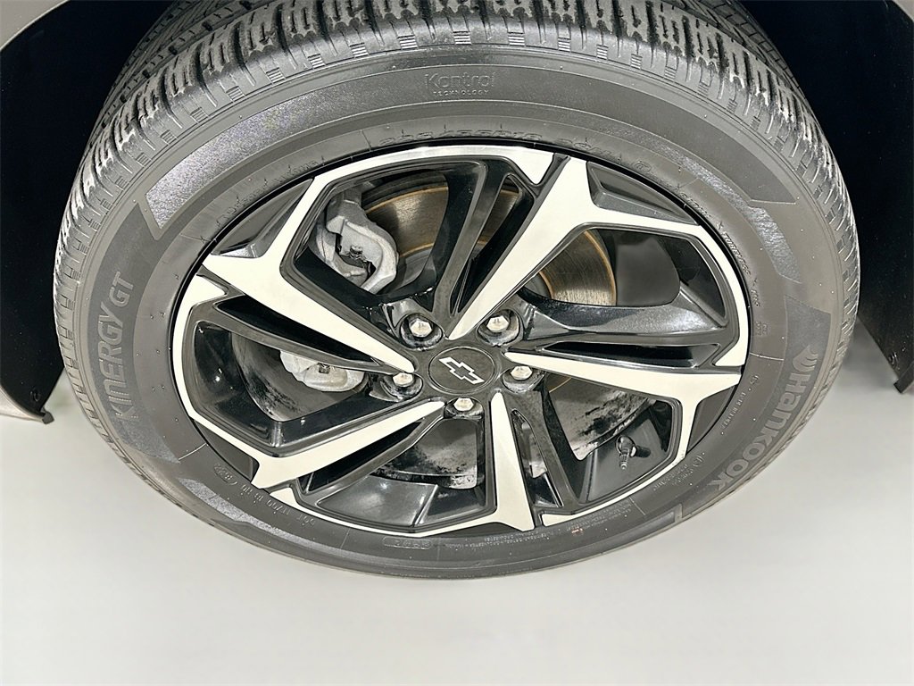 Used 2023 Chevrolet TrailBlazer RS w/ Sun and Liftgate Package image 33