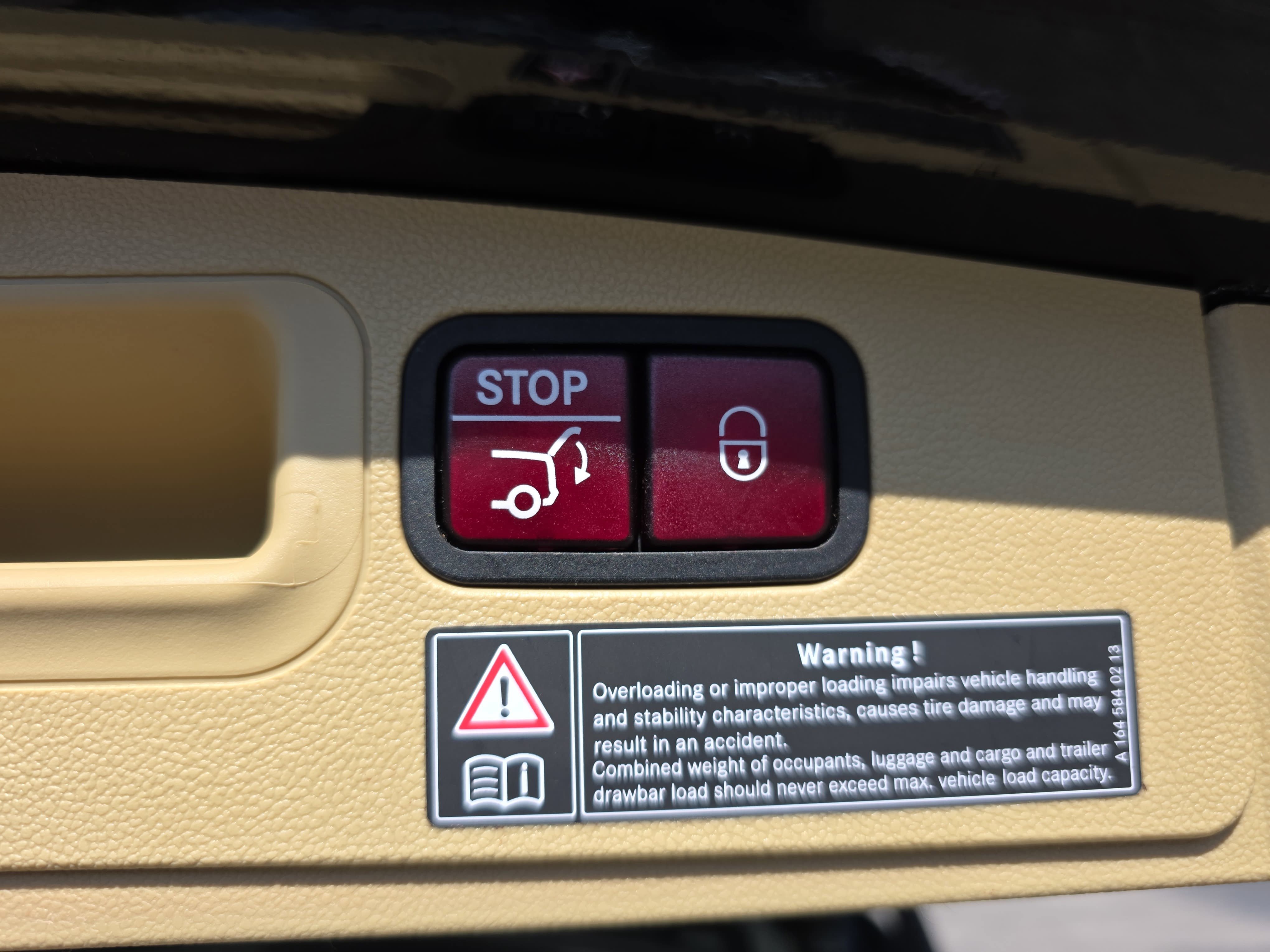Used 2011 Mercedes-Benz GL 450 4MATIC image 14