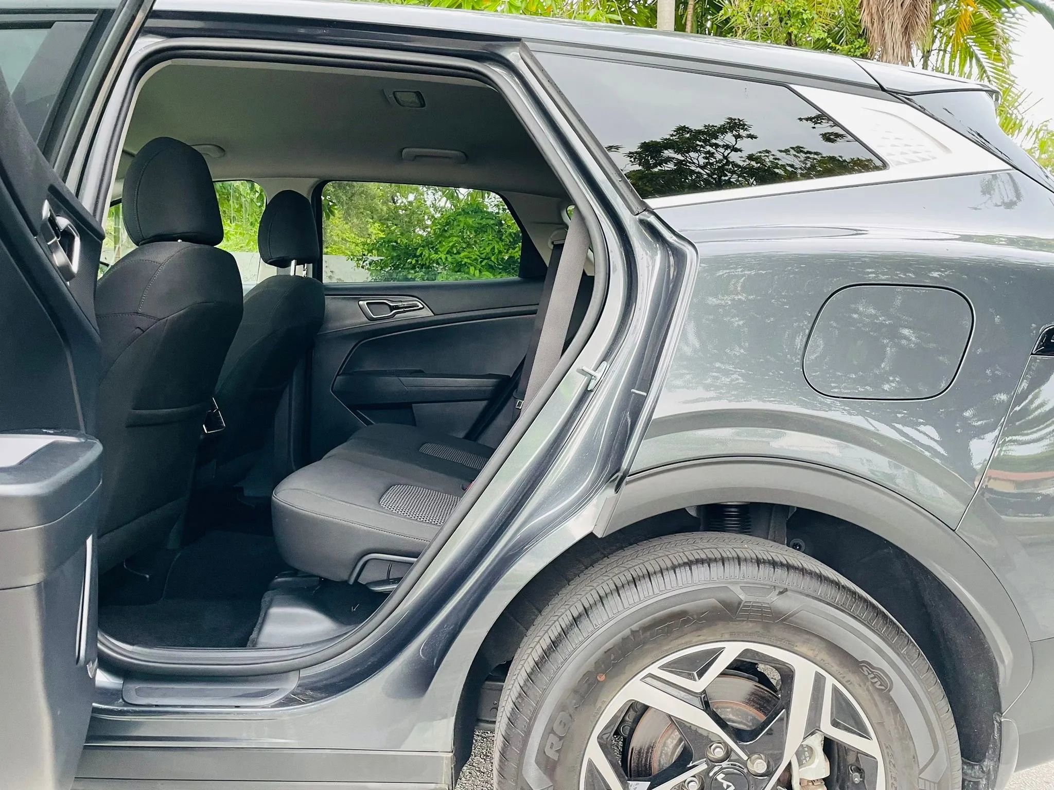 Used 2023 Kia Sportage LX image 10