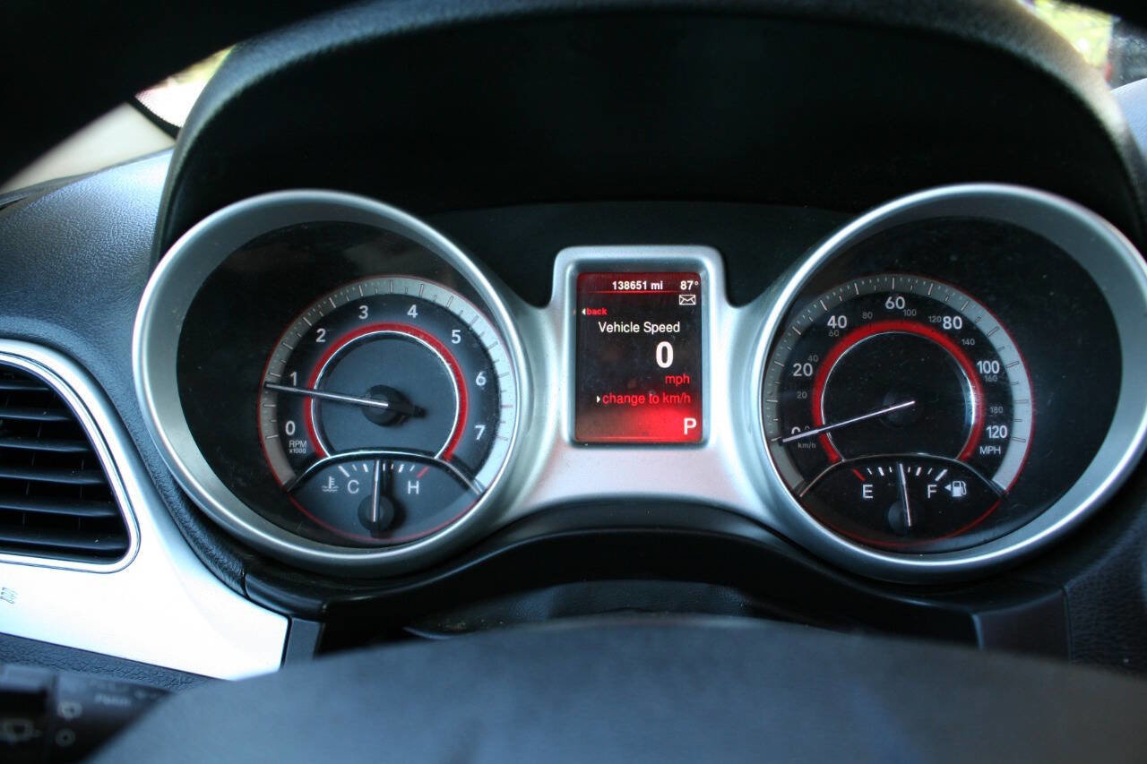 Used 2013 Dodge Journey SXT w/ Flexible Seating Group AWD/4WD image 13