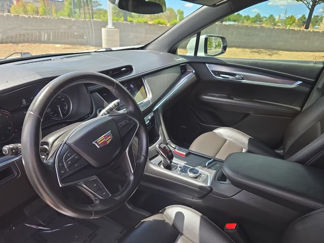 Used 2021 Cadillac XT5 Luxury FWD image 13