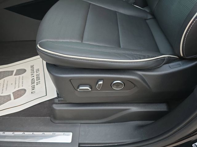 Certified 2024 Cadillac Escalade Sport w/ LPO, ONYX Package image 28