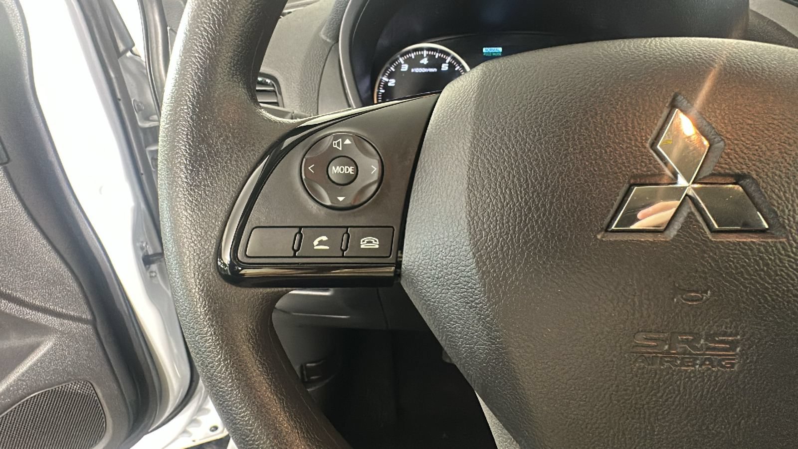 Used 2025 Mitsubishi Eclipse Cross ES AWD/4WD image 19