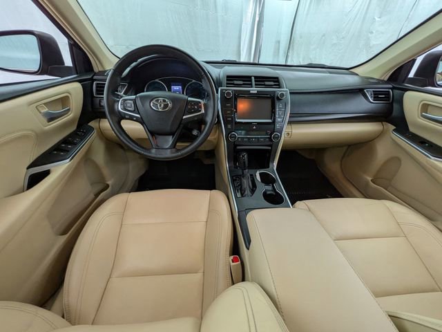 Used 2017 Toyota Camry XLE w/ Moonroof Package FWD image 10