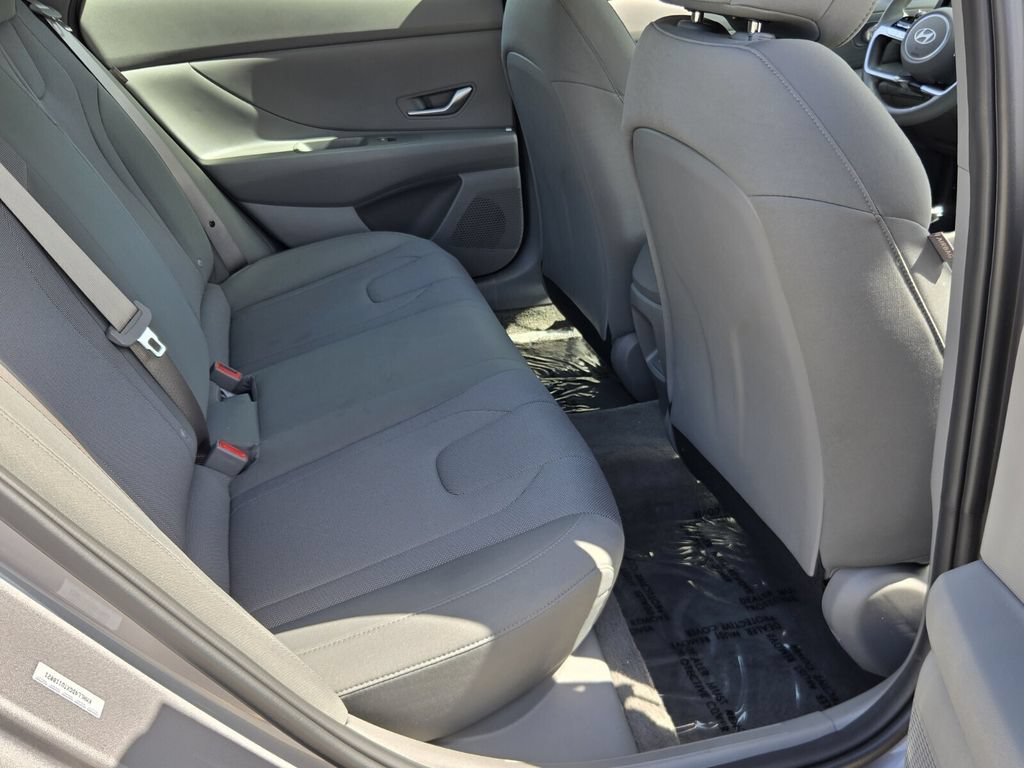 Certified 2026 Hyundai Elantra SE w/ Cargo Package FWD image 14