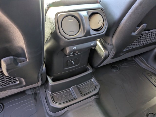 New 2026 Jeep Wrangler Unlimited Rubicon w/ Xtreme 35 Tire Package image 26