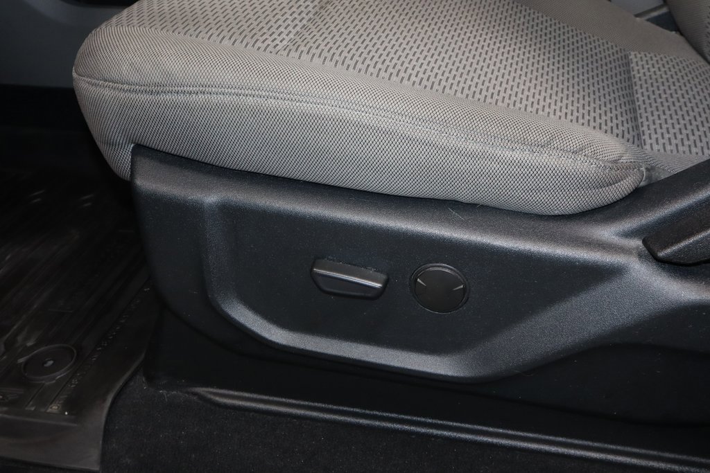 Used 2020 Ford F350 XLT w/ XLT Premium Package image 23