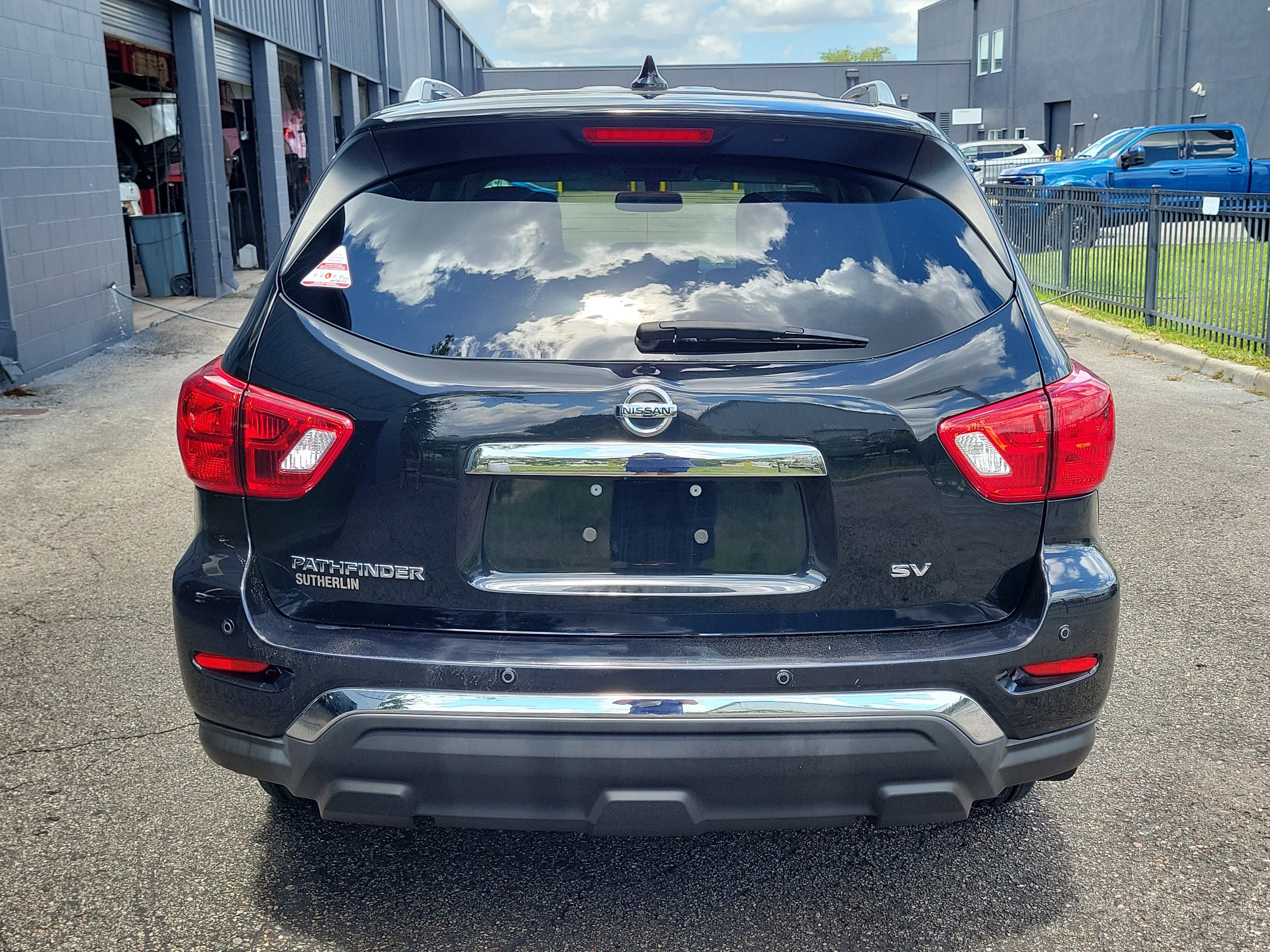 Used 2019 Nissan Pathfinder SV FWD image 6