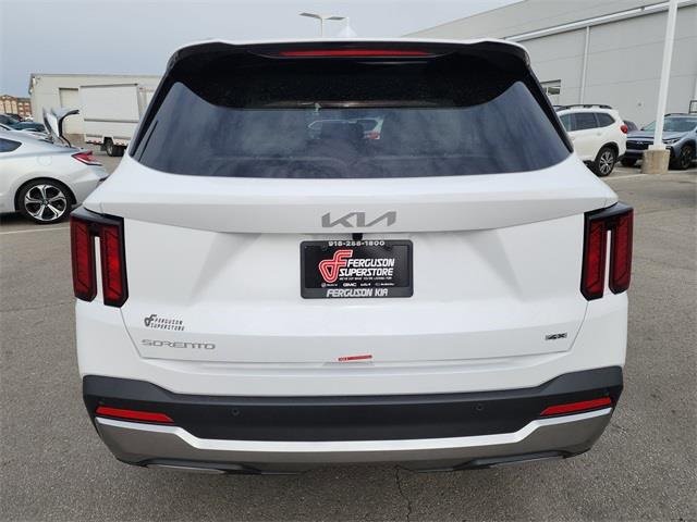 New 2026 Kia Sorento S image 4