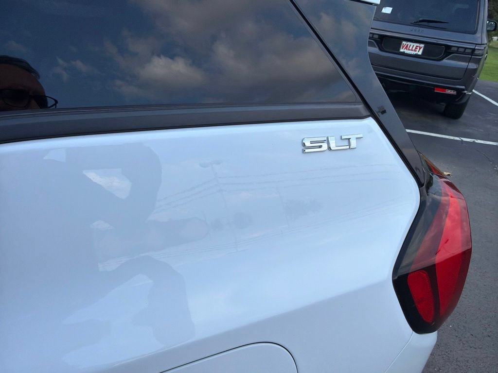 Used 2021 GMC Terrain SLT w/ Infotainment Package II AWD/4WD image 33