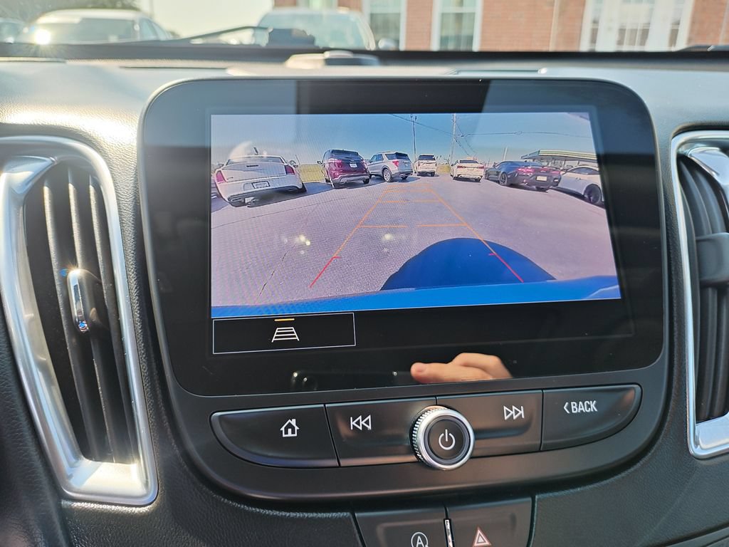 Used 2023 Chevrolet Malibu LT FWD image 21