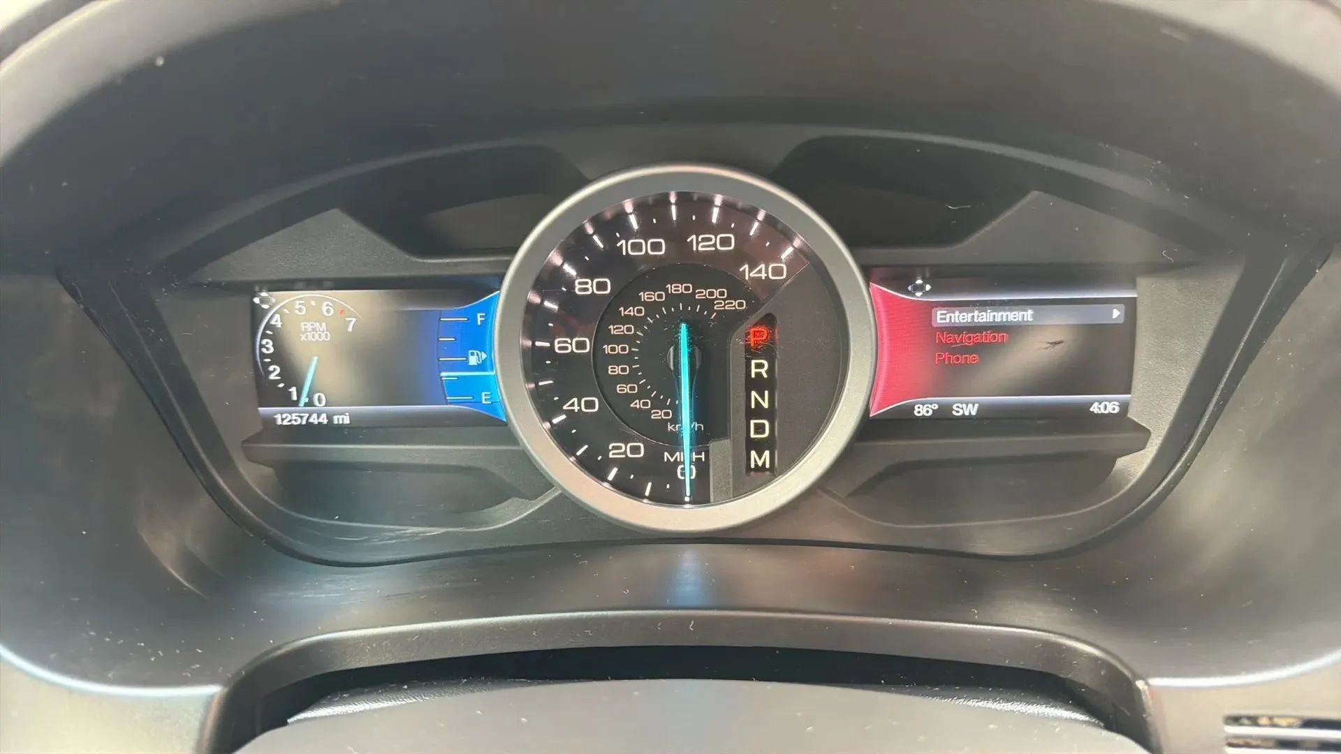 Used 2014 Ford Explorer XLT w/ Equipment Group 202A AWD/4WD image 16