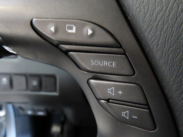 Used 2023 Nissan Murano SV image 22