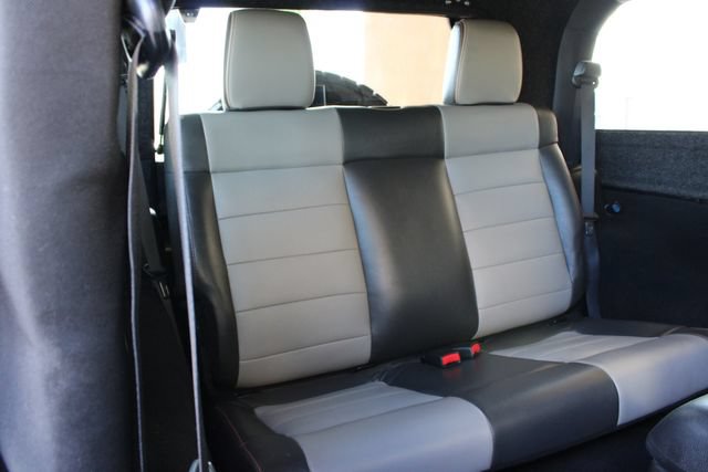 Used 2012 Jeep Wrangler Sahara w/ Connectivity Group AWD/4WD image 20
