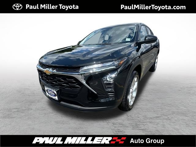 Used 2024 Chevrolet Trax LS w/ LS Convenience Package