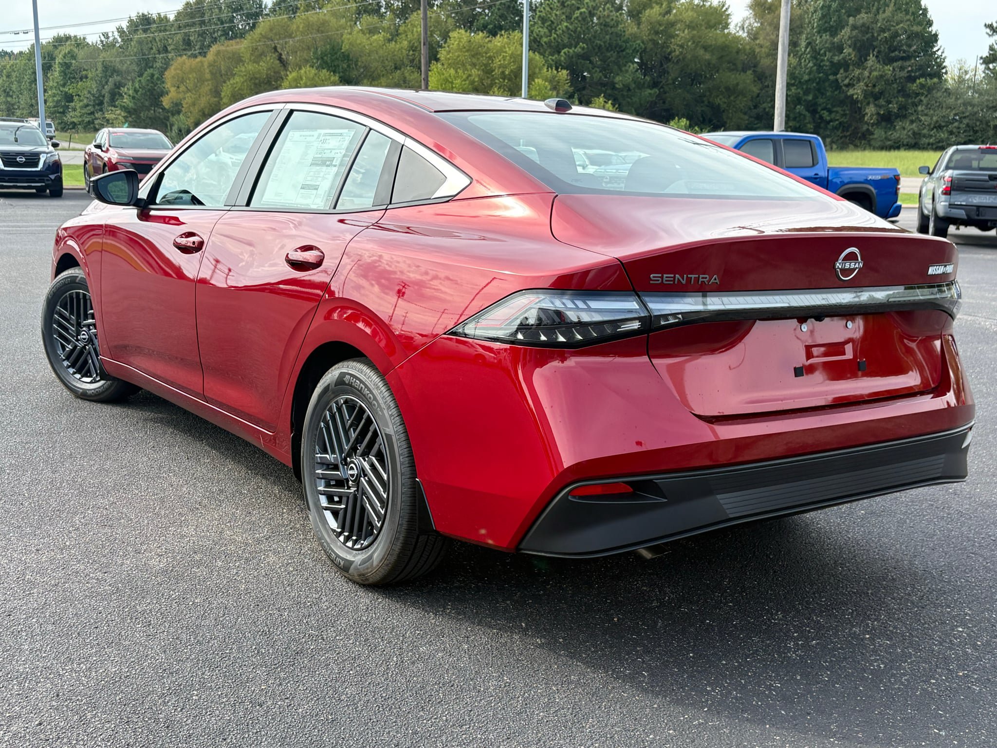 New 2027 Nissan Sentra SV w/ SV Convenience Package FWD image 9