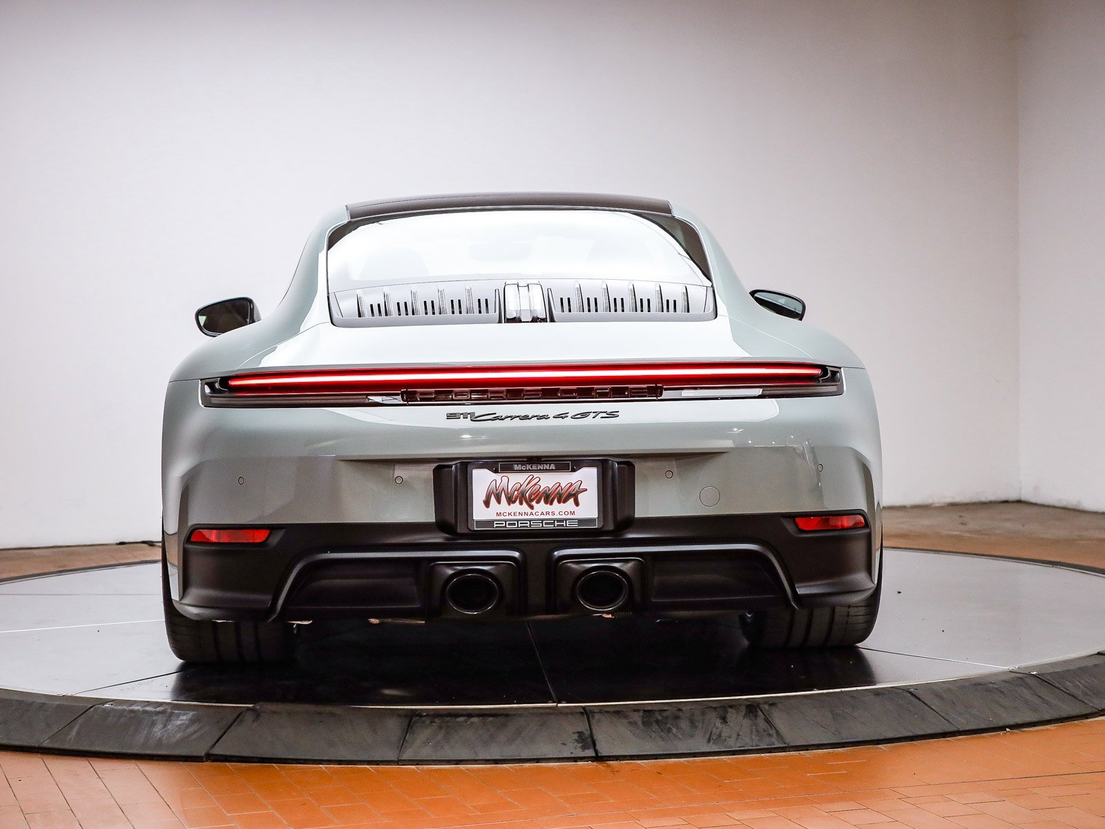 Used 2025 Porsche 911 Carrera 4 GTS image 7