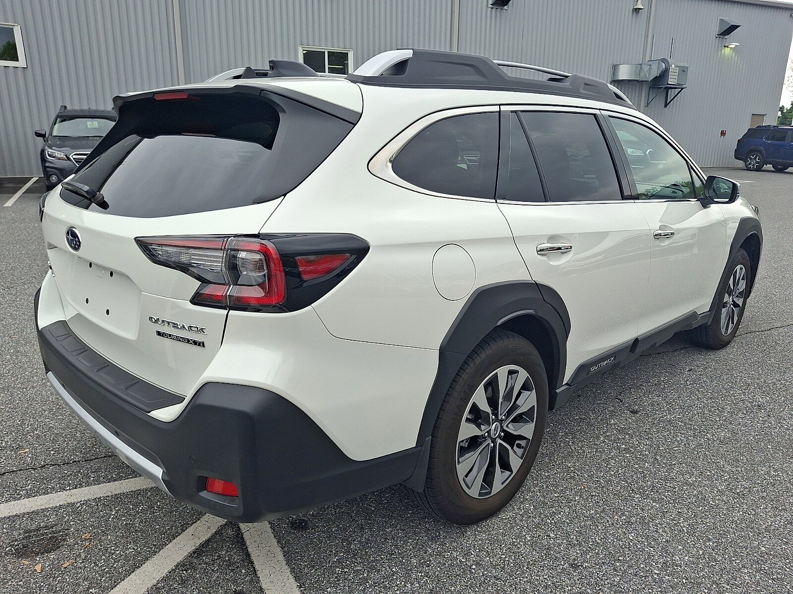 Certified 2025 Subaru Outback Touring XT w/ Popular Package #2 AWD/4WD image 4
