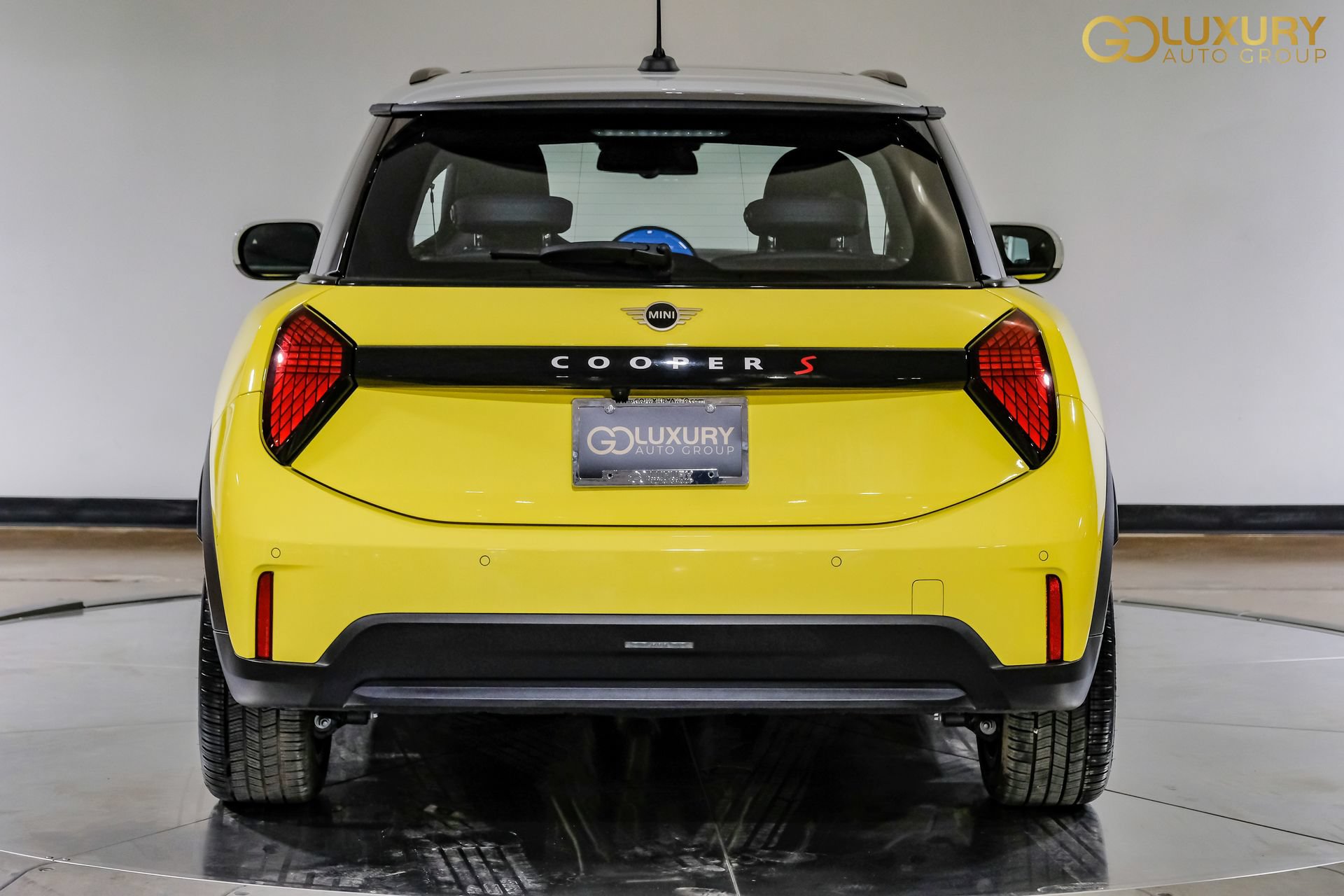 Used 2025 MINI Cooper S FWD image 10