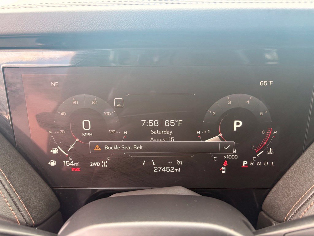 Used 2025 GMC Yukon AT4 AWD/4WD image 15