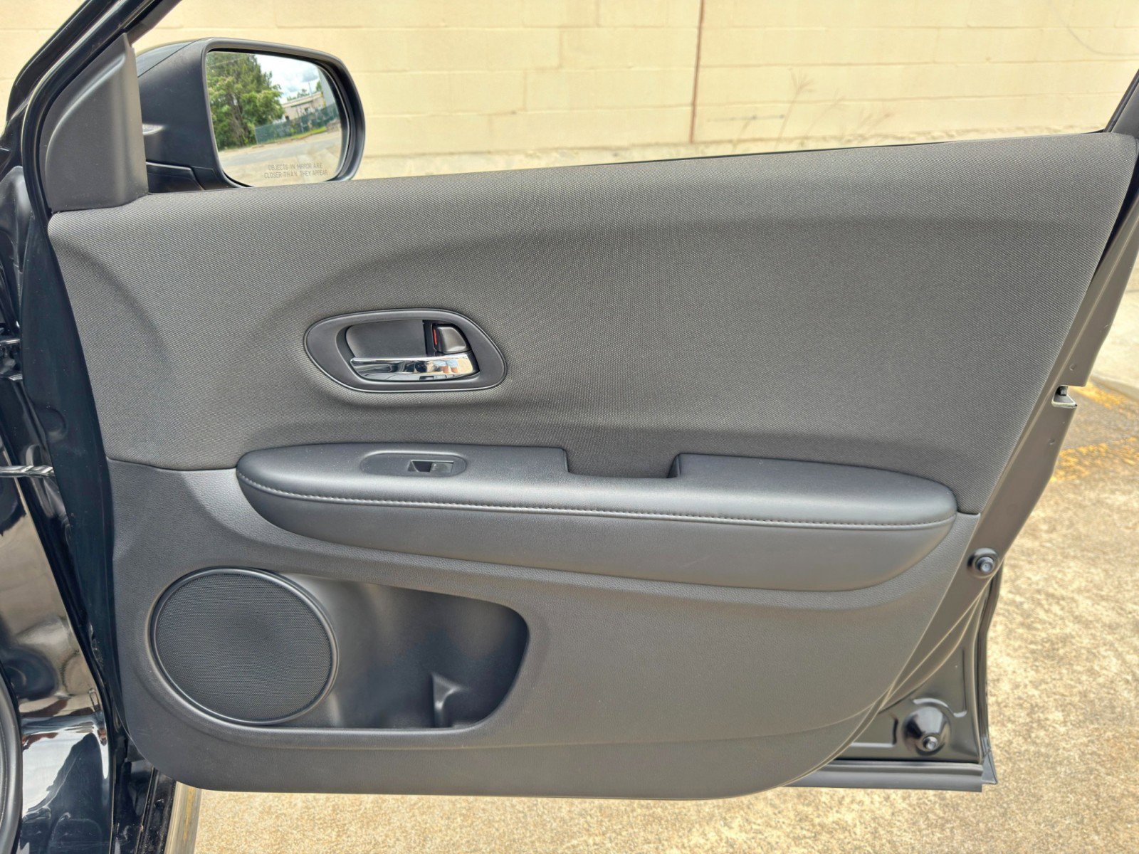 Used 2019 Honda HR-V Sport image 35