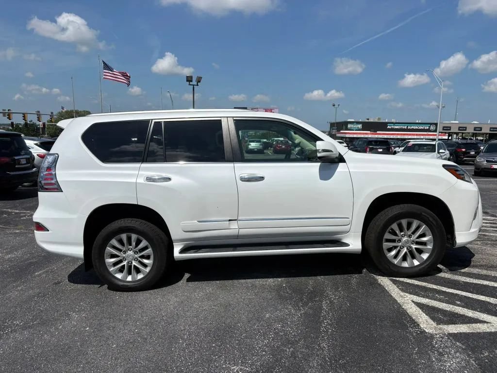 Used 2016 Lexus GX 460 w/ Premium Package AWD/4WD image 6