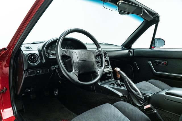 Used 1990 MAZDA MX-5 Miata RWD image 23