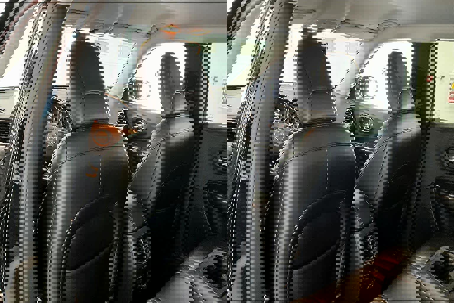 Used 2020 Jeep Cherokee Limited image 11