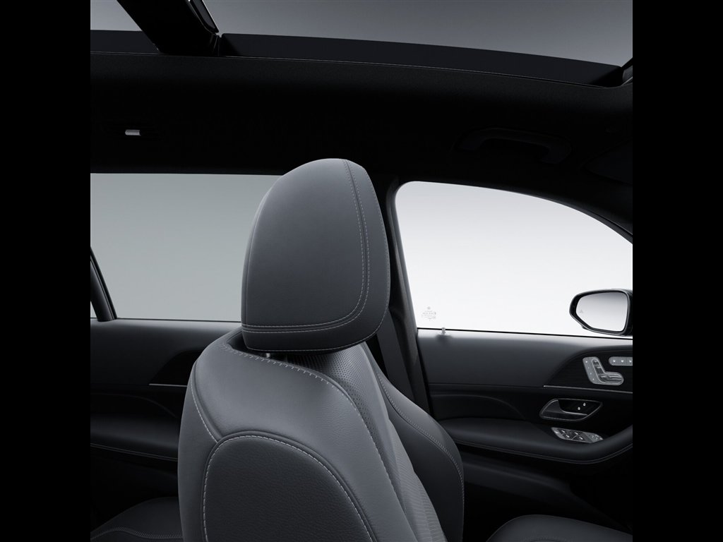 New 2027 Mercedes-Benz GLS 450 4MATIC image 43