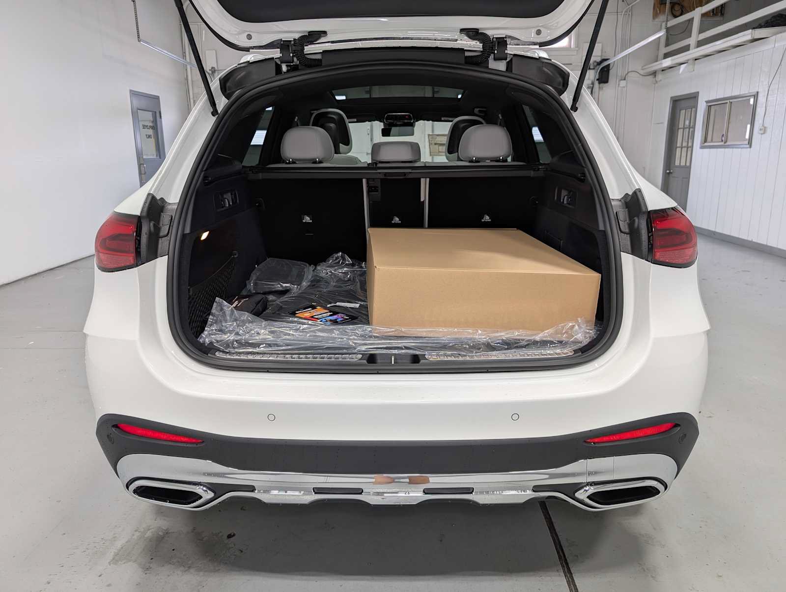 New 2027 Mercedes-Benz GLC 300 4MATIC image 21