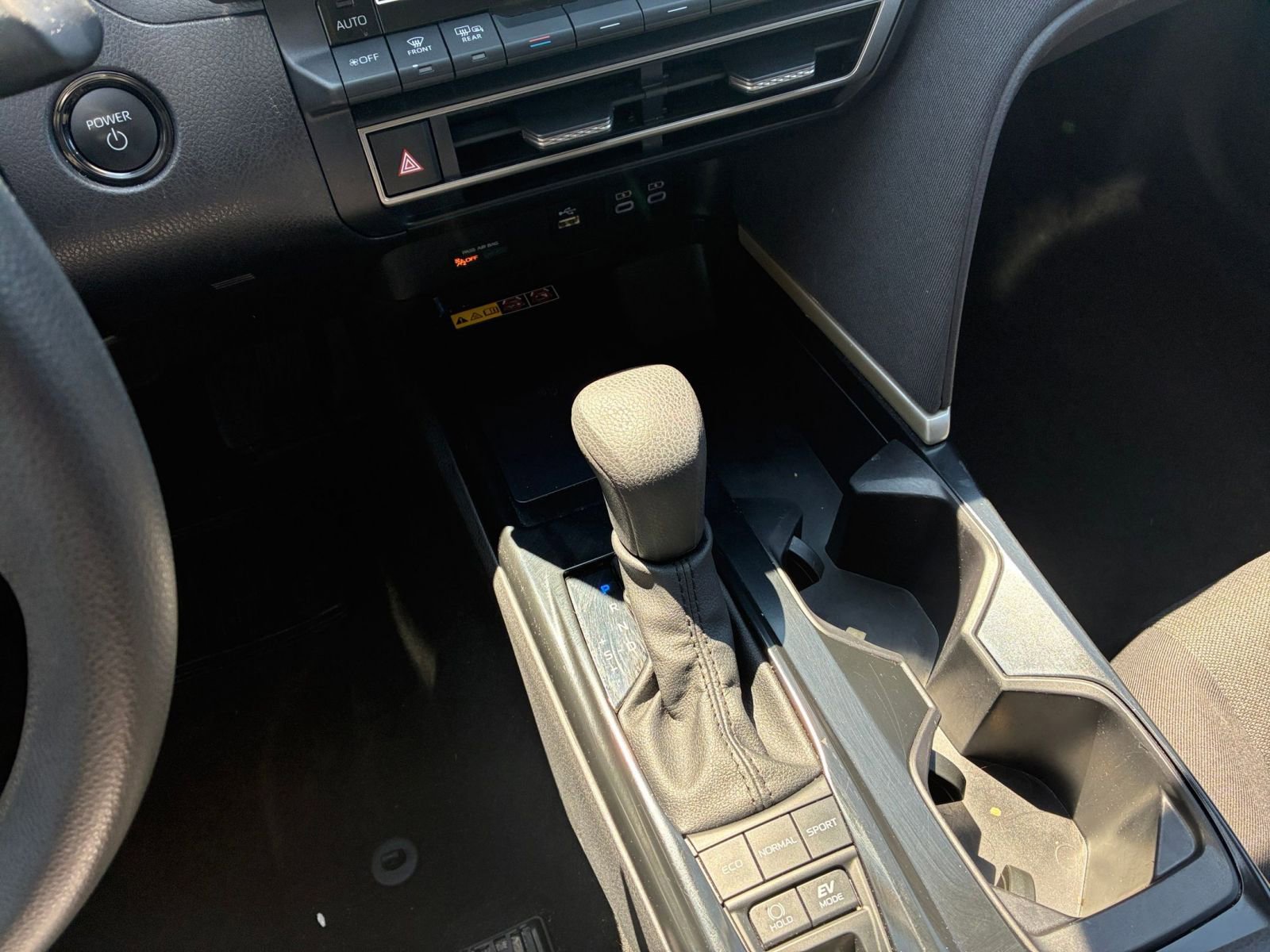 Used 2025 Toyota Camry LE image 36