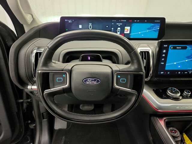 Used 2025 Ford Expedition Platinum AWD/4WD image 25