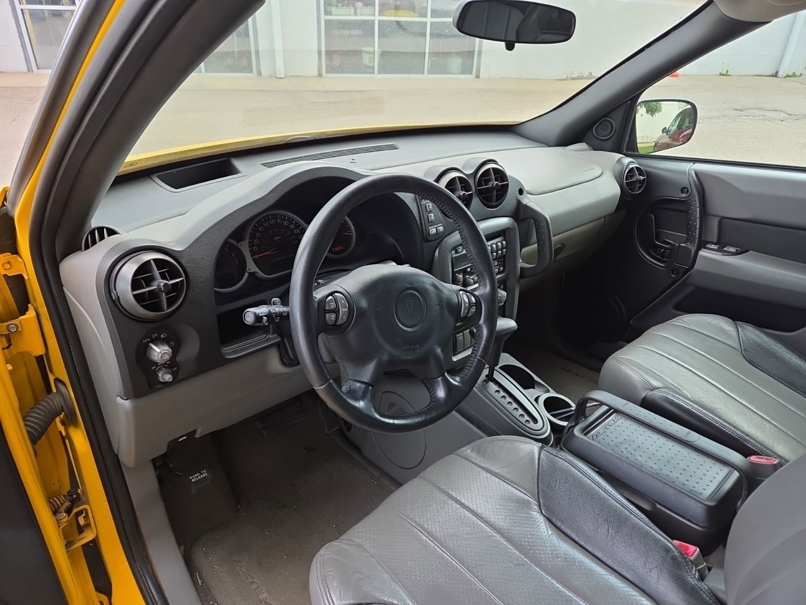 Used 2001 Pontiac Aztek GT w/ Opt Pkg 3 AWD/4WD image 8