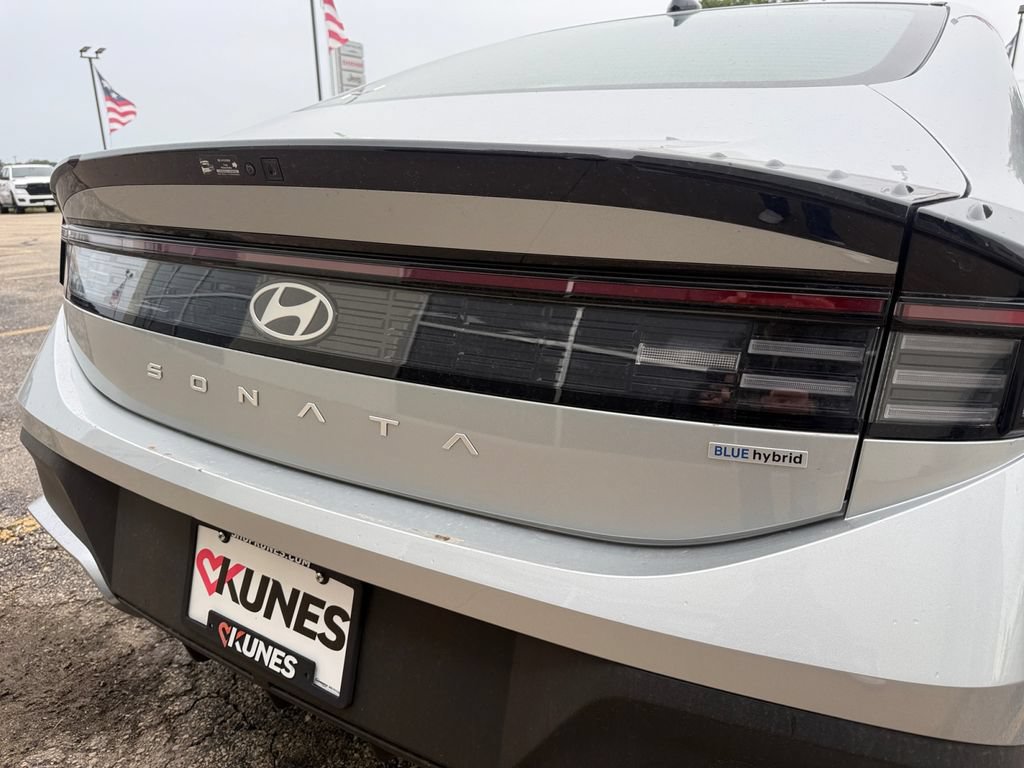 Used 2026 Hyundai Sonata Blue FWD image 45