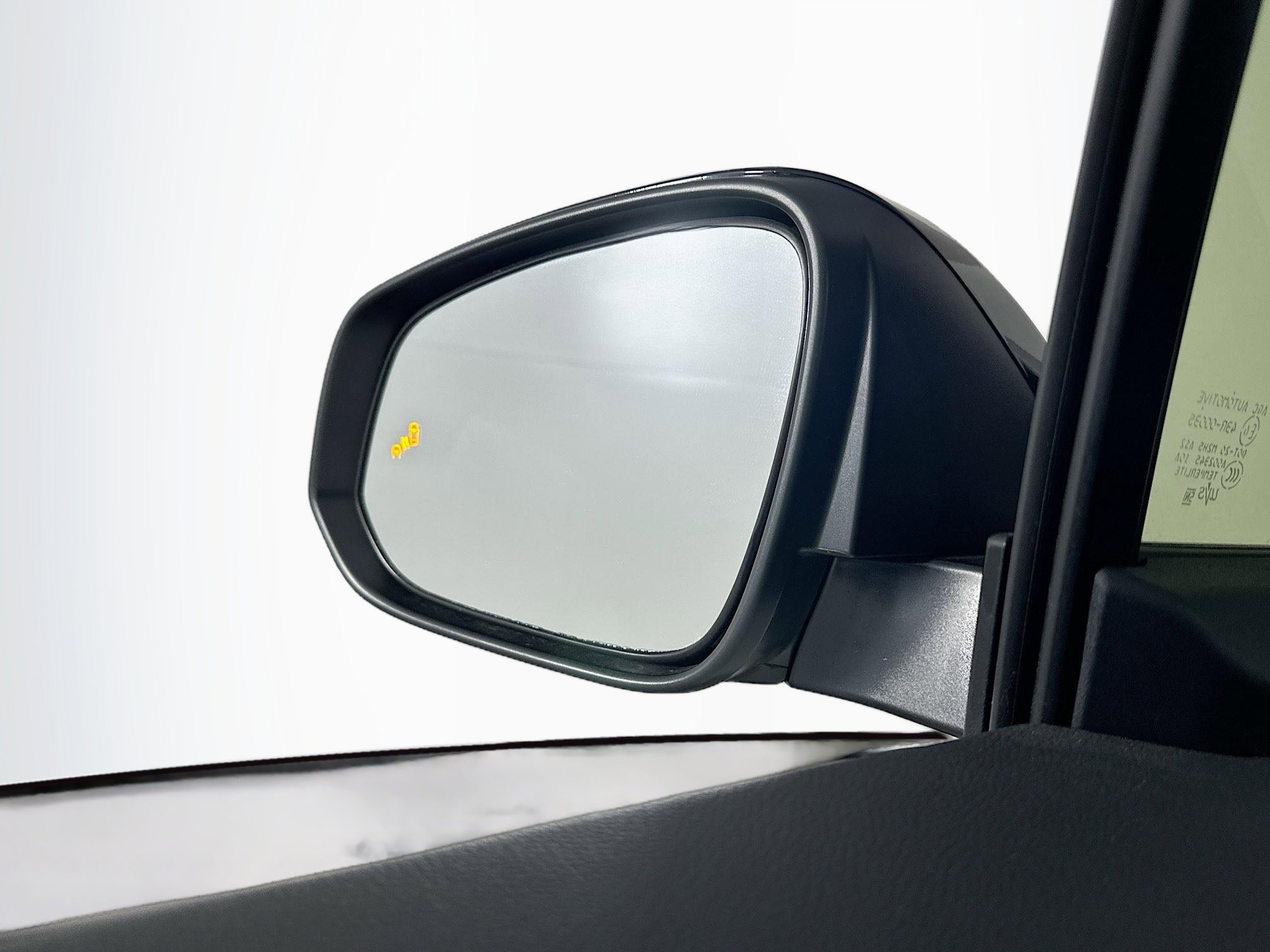 Used 2025 Toyota bZ4X FWD image 16