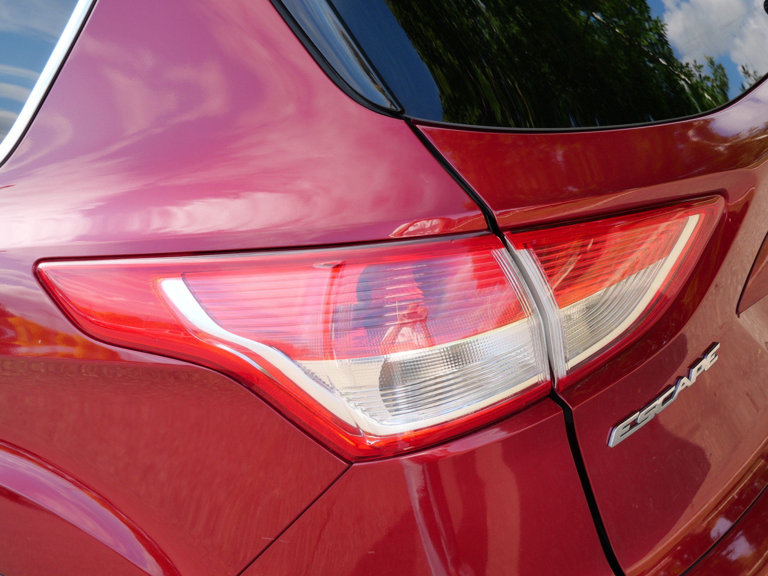 Used 2013 Ford Escape Titanium w/ Parking Technology Pkg AWD/4WD image 17