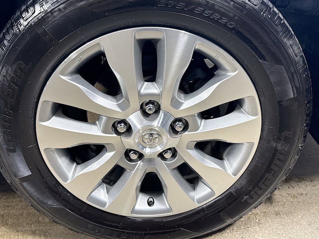Used 2011 Toyota Sequoia Limited RWD image 33