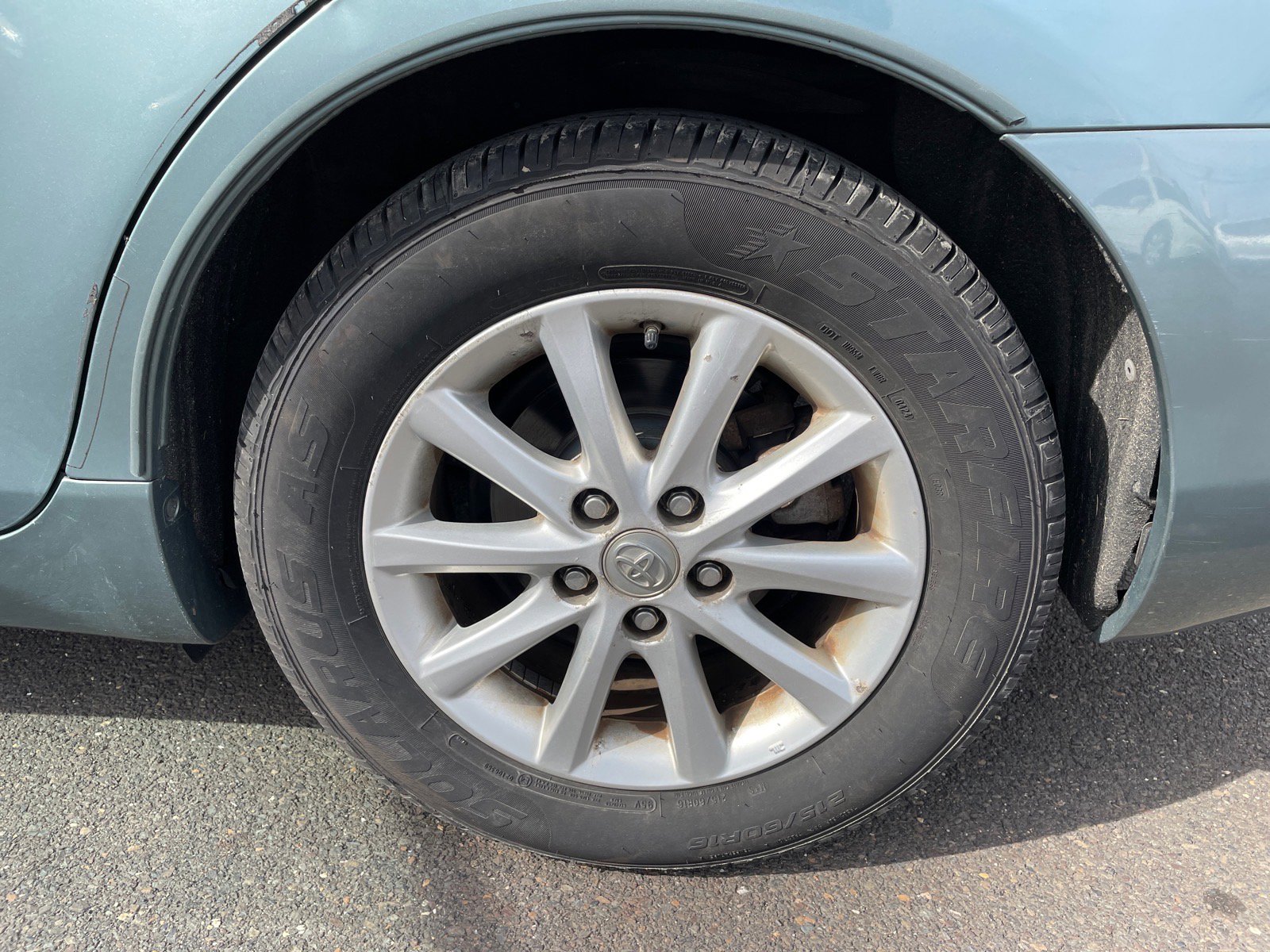 Used 2011 Toyota Camry XLE w/ SE/XLE Extra-Value Pkg image 24