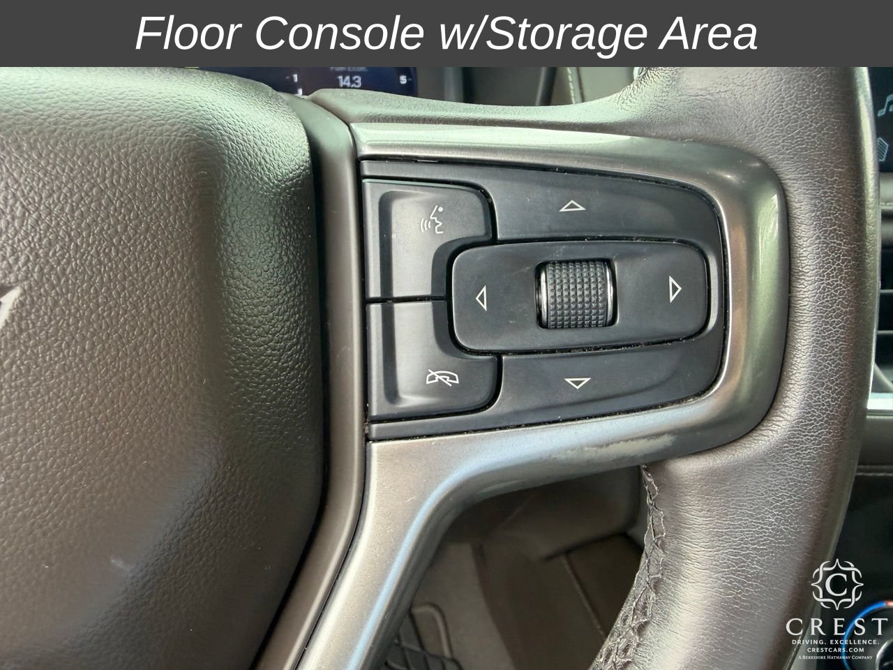 Used 2023 Chevrolet Suburban LT RWD image 18